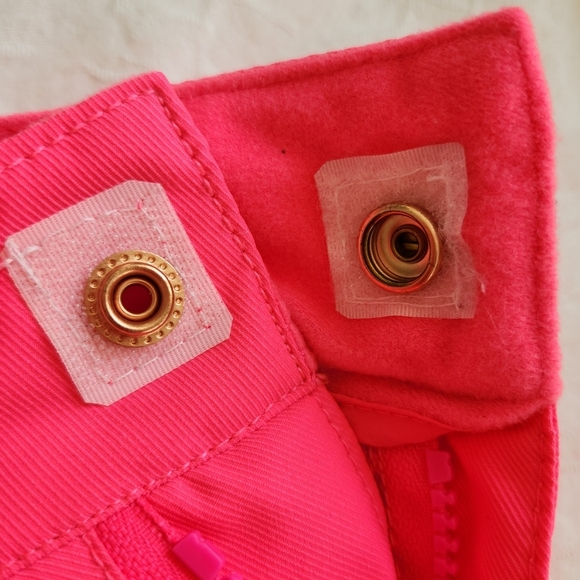 Aperture hot pink snowboard pants - Picture 11 of 15